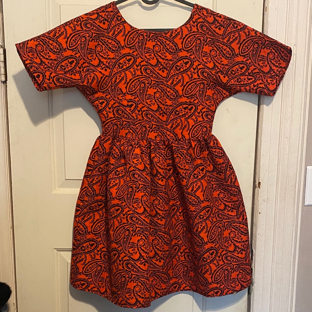 Preowned ASOS Paisley Patterned Redish/Orangy Women’s Size 6 Short Sleeve Dress